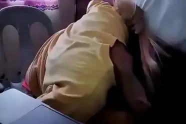 Bokep live Cewek Manis Colok Pakai Mainan